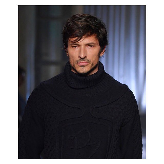 RT @WMManagement -@palzileri FW19 Fashion Show Make up by @ariannacattarin Thanks to @roccosrules
#palzileri #milan #mmfw #milanfashionweek #palzilerifw19 #PZenergie #mfw #makeup #makeupartist #agency #catwalk #menstyle #mensfashion #andresvelencoso
instagram.com/p/BspkDATgneO/