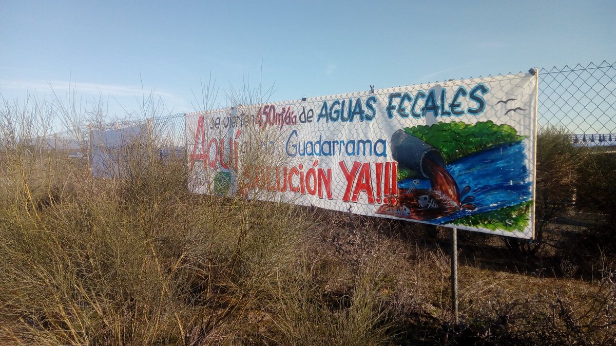 CorredorEcoSur's tweet photo. El dibujo como herramienta de divulgación de las causas ecologistas: pintadas en muros o en pancartas #artivismo https://t.co/BQ335NEbK1