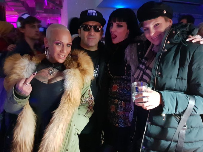 Fun night with @yuekseld and @CarmenRiveraCOM https://t.co/ewsZ4drXL2<a class="tags" target="_blank" title="On Twitter" href="/?out=eyJ0eXAiOiJKV1QiLCJhbGciOiJIUzUxMiJ9.eyJpYXQiOjE3MjA5NDYxNzYsImlzcyI6InR3cG9ybnN0YXJzLmNvbSIsIm5iZiI6MTcyMDk0NjE3NiwiZXhwIjoxNzUyNDgyMTc2LCJyZWRpcmVjdF91cmwiOiJodHRwczovL3R3aXR0ZXIuY29tL3l1ZWtzZWxkIn0.nm_Ili0BgvWQcxhrDb4WFFSlc6rr8l-g1oVujYyzw0_yX82oPrHODxhIoBKz7uHXk5kEnpBndilCW-mwwtxDJQ">@yuekseld</a><a class="tags" target="_blank" title="On Twitter" href="/?out=eyJ0eXAiOiJKV1QiLCJhbGciOiJIUzUxMiJ9.eyJpYXQiOjE3MjA5NDYxNzYsImlzcyI6InR3cG9ybnN0YXJzLmNvbSIsIm5iZiI6MTcyMDk0NjE3NiwiZXhwIjoxNzUyNDgyMTc2LCJyZWRpcmVjdF91cmwiOiJodHRwczovL3R3aXR0ZXIuY29tL0Nhcm1lblJpdmVyYUNPTSJ9.wL3IMuAKsFUa_dcCCFelViI9cuDXr0gvw1rwILJBn1DF2ry2L3YJKtNZ28xrTo6TvEOMt_XRTJw02EDP1b4YUw">@CarmenRiveraCOM</a><a href="/tag/apclips"class="tags"><span>#apclips</span></a><a href="/tag/getmyapclips"class="tags"><span>#getmyapclips</span></a>