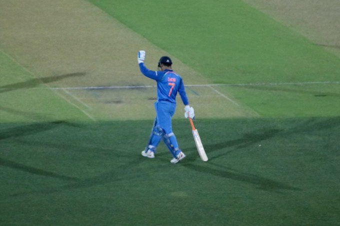 View image on Twitter