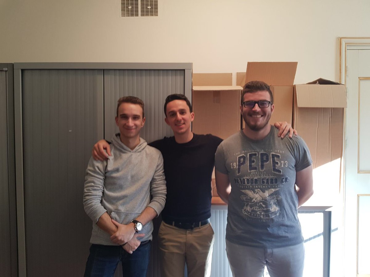 Volpy_Fr's tweet photo. 🏆 Voilà l’équipe gagnante pour le défi Volpy du #HackathonCodingChallenge2019 ! 🏆
Nous sommes ravis de leur offrir 3 Huawei P20 ! 📱
Bravo à vous et merci pour votre implication ! https://t.co/VgmkhgoWUq