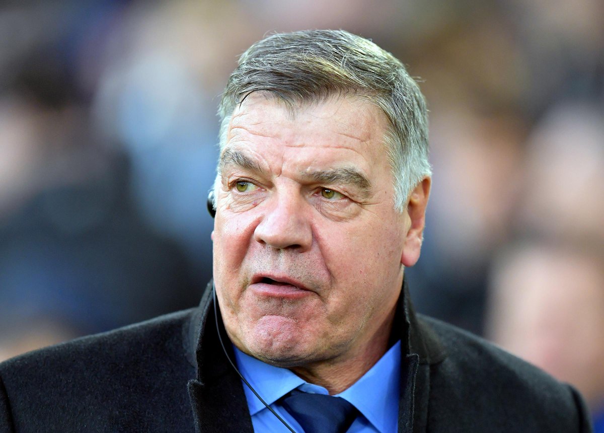e_southampton's tweet photo. Allardyce: I can't save Huddersfield #SaintsFC https://t.co/vcnwOBxfaL https://t.co/w9rwC3I1P7