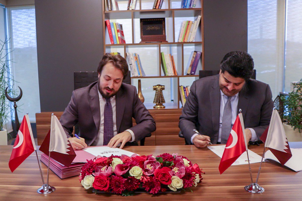 mentalhr's tweet photo. Mental ilk yurtdışı ofisini Katar'da açıyor

Mental Qatar’ın kuruluş protokolü, Mental Kurucusu Abdulkadir Karagöz ile AL Majal International CEO'su M.Falah Al-Thani arasında imzalandı. 🇹🇷🇶🇦

Haberin devamı için : https://t.co/562HDqkAYS https://t.co/N3Ye2AKqUV