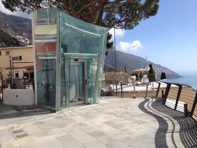 Castaldi_L's tweet image. @lovepositano - Piazza Thurnau - Positano - Italia 
Lighting: THOR by Castaldi Lighting 👈
#lighting #led #illuminazione #outdoor #design #madeinitaly #Positano #ilovePositano #costieraamalfitana #amalficoast