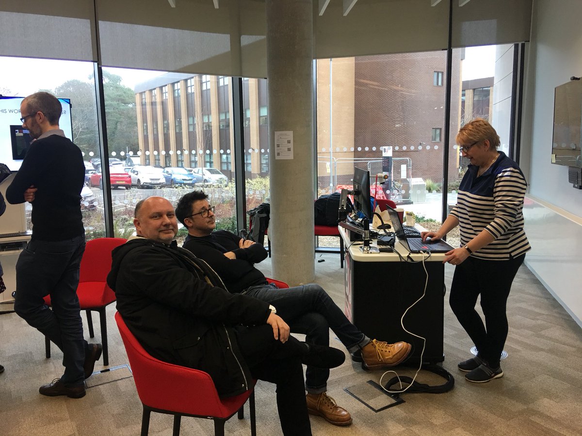 SusanneSclarke's tweet photo. Changing the learning landscape #Fusionlearningshowcase   So #BUproud of our staff getting involved in creating great learning opportunities https://t.co/ZlQrOigVbP