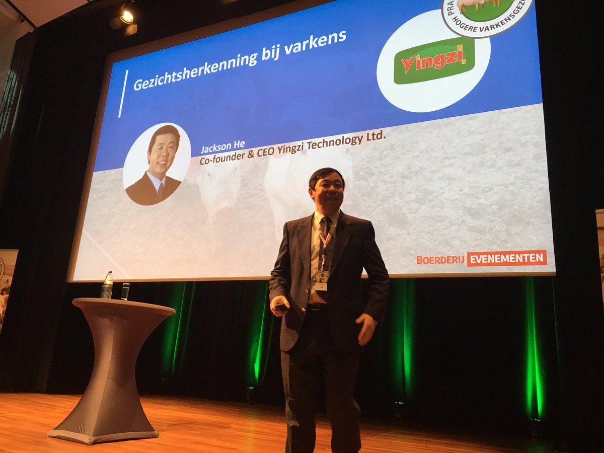 Aftrap #hvg19 Symposium Hogere Varkensgezondheid is beginnen met onze spreker uit China nr Jackson he van Yingzi over gezichtsherkenning varkens