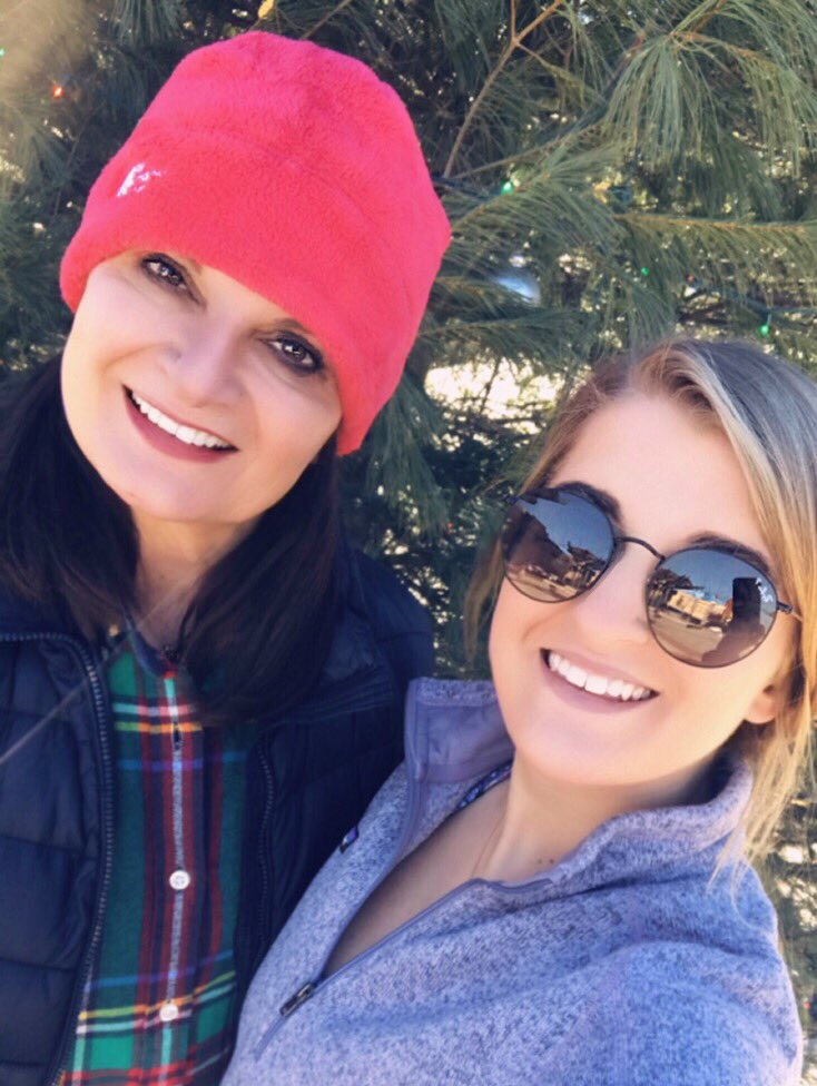 huntwishartt's tweet photo. 🖤 h a p p y  b i r t h d a y 🖤 to my absolute lifeblood. You deserve to always have great days but make this one extra great! Love you!!! @juliekobbe 💕💕💕 https://t.co/u0Gsx1nhUi