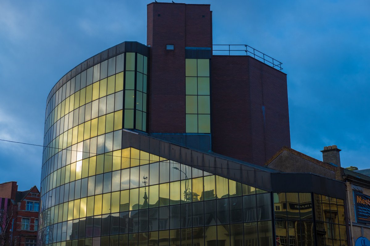 KomkovSergej's tweet photo. Daily architecture through the eyes of Russian Constructivist. Photo of Europa House , Ferens Way , Hull. @discoverHullEY @HIPgallery #hull #russianconstructivism #photomontage #photoediting #constructedimage #constructivism https://t.co/JxgefkwHNK