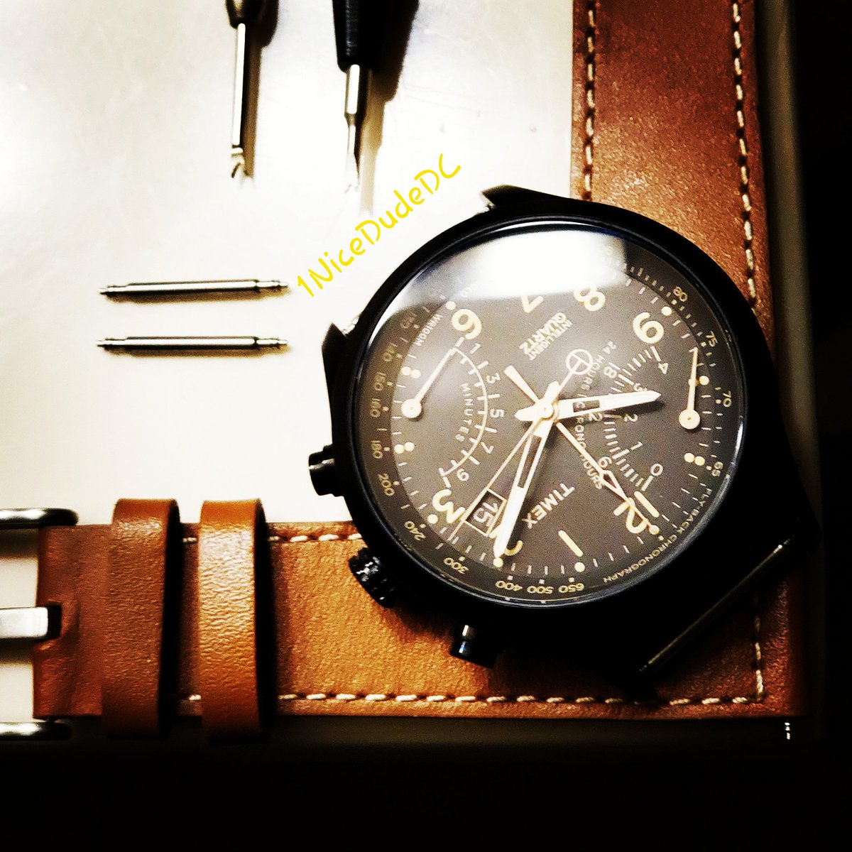 NotEnuffTech's tweet photo. Patina #head2headcopycat #6wismen #6wmshootout New Year, Same Old Watch #timex #timextuesday #practicalwatch #watchfam #watchfamunited #edc #edcwatch #timexcited #affordablewt #dailywatch #instawatch #dailywatchfix #timexarchive #wristwatchcheck #watchesofinstagram #igwatches https://t.co/zJ0gCi58s1