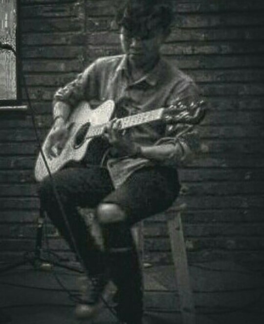 Hightones31's tweet photo. Gitaris ku meninggalkan ku.
Selamat jalan. https://t.co/GslVPQgMeW