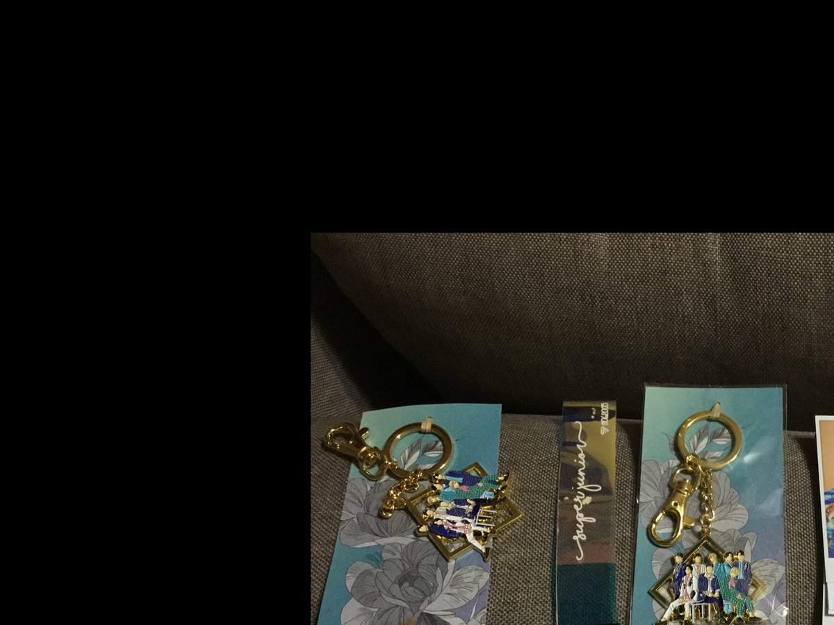 YraClifford's tweet photo. @chuIlips @PeacheeHaek Thanks so much for these, got them today, will put them to good use!😍😍 #sorrydon’ttakepicswellatall 😅😅😂😂 https://t.co/9eqM4dl9BH