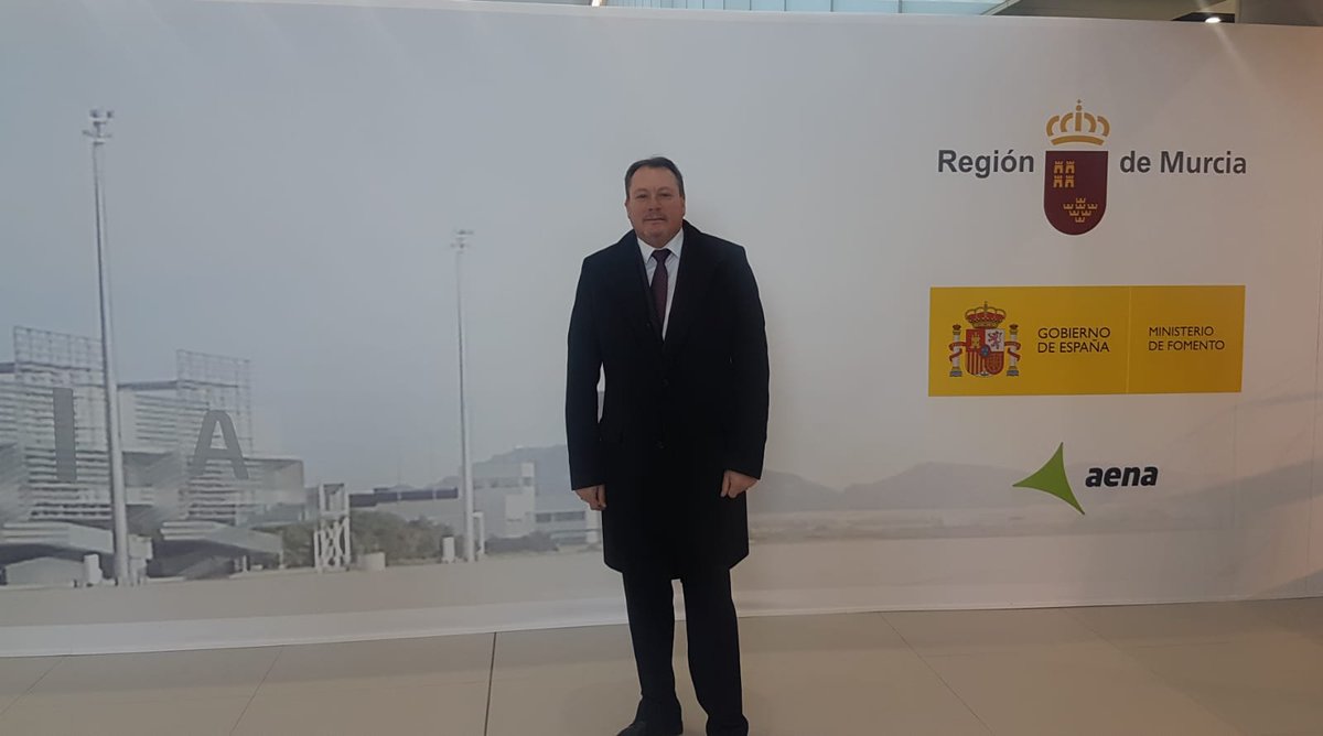 ceuti_pp's tweet photo. Hoy inauguramos el Aeropuerto Internacional de la Región de Murcia✈️💪
Una infraestructura que traerá oportunidades para nuestra Región👏🏻👏🏻👏🏻
#Ceutí y toda la #RegióndeMurcia  está de enhorabuena
#AeropuertoRegióndeMurcia https://t.co/uECsArHTwB