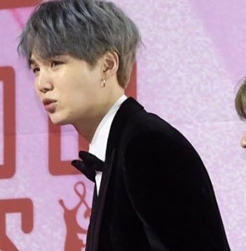 __vkook__love's tweet photo. Итак клипы сингулярити, дду ду дду ду и твайс удалили
КАКОГО БЛЯТЬ ХУЯ ГДЕ СУД БЛЯТЬ?! Я БУДУ ЛИЧНЫМ АДВОКАТОМ БИГХИТ
#WhereIsSingularity #BTS @BTS_twt https://t.co/jXw26y8YFY