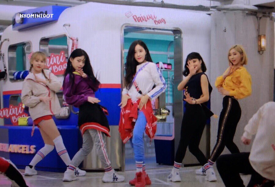 hyominidot's tweet image. 190115 홍대 안무영상 촬영 프리뷰!!
으음으음~🎵🎶노래 좋다ㅠㅠ
D-5
#hyomin #효민 #으음으음