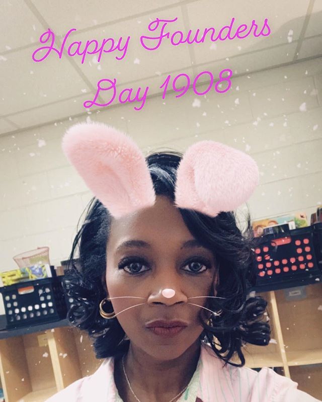 thebrown_diary's tweet image. Happy Founders’ Day to my sisters of Alpha Kappa Alpha. #aka  #aka1908 #1908 #111yearsofservice #alphakappaalpha #skeewee #foundersday bit.ly/2FyaNhm