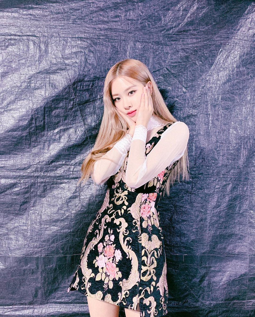 firstlove_rose's tweet photo. ;;;;;;;;;;;;;;;😭😭😭😭😭😭😭😭😭😭😭😭😭 https://t.co/oCL79PL7pM