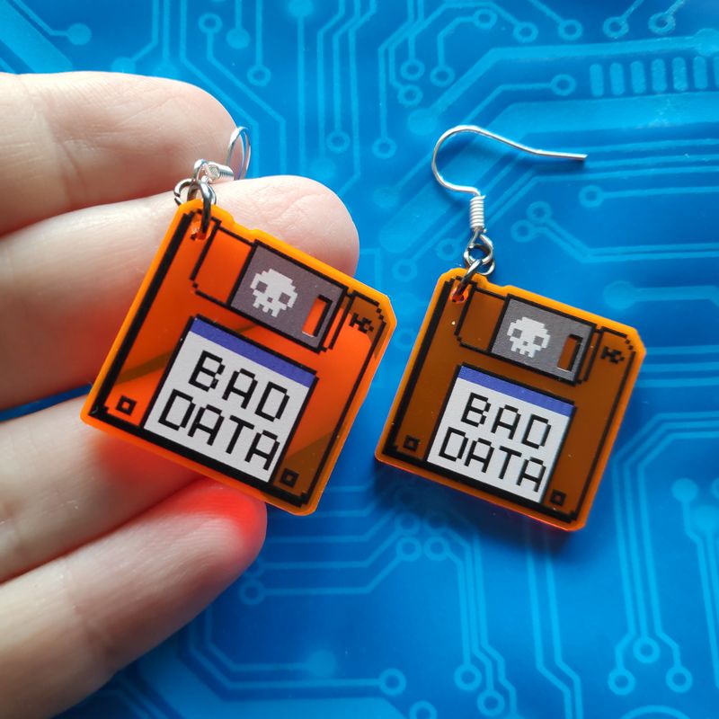 HelloVoidOnline's tweet photo. BAD DATA earrings now in stock!
I can't get over that fluro orange. These are BRIGHT
#cyberpunk #floppy #retrotech #jewellery #90saesthetic #90sstyle #cybergoth #jewellerydesign #hellovoid
https://t.co/PFtPWvKycR https://t.co/hgQgoBVKJT