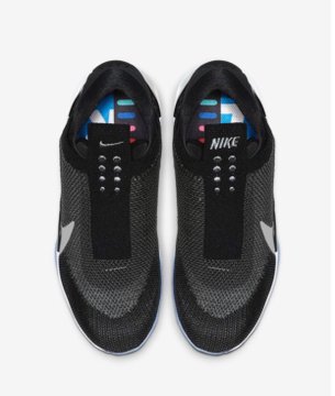  Nike  akan Kenalkan Sepatu  Pintar Ikat  Tali Sendiri  