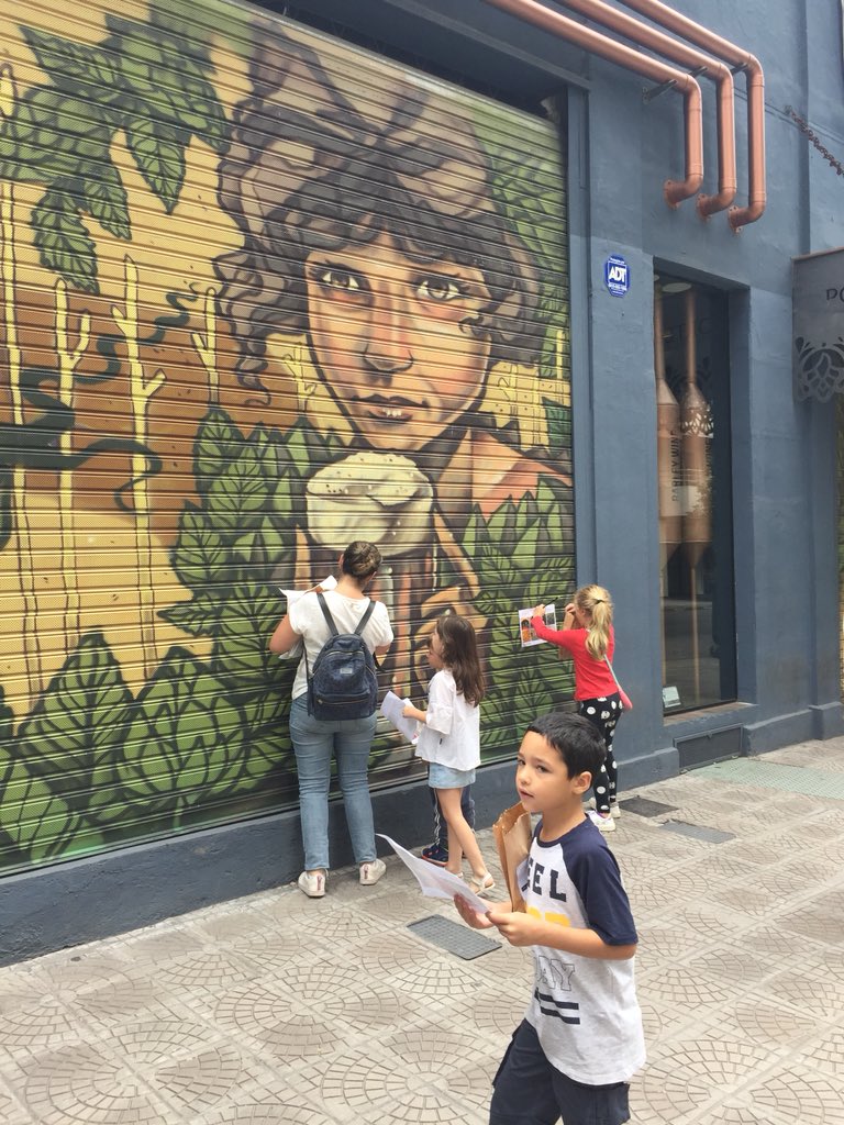 _veritomansilla's tweet photo. #ScavengerHunts 02
Urban walk w/children &amp; adults to find treasures hidden in the city. Everyday situations that we are not able to see with the naked eye. #ChildFriendlyCities #UrbanPedagogy #PlayableCities #PlayfulLearning #UrbanChildhoods #LearningLandscapes https://t.co/WLw0rjKeKo