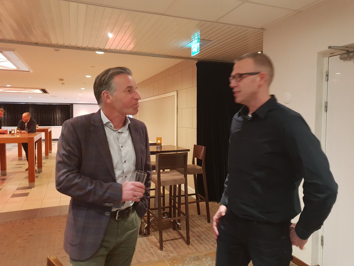 GroupAuto_NL's tweet image. Ondernemen doe je samen. Een nuttig onderonsje tussen #marcoduinkerken van #jaritechniek en #janerikscheer - marketing bij #groupauto

#socialmediamarketing #jaritechniek #kansen #automorive #aftermarket