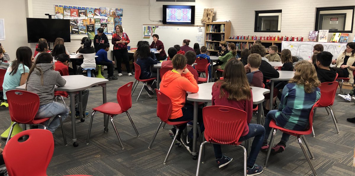 clclyne's tweet image. Starting off #Indigenous knowledge #MathEd @ugdsb @BrantAve, in circle, with a smudge, honouring the land and welcoming our Métis partners @GrandRiverMetis #FNMIed