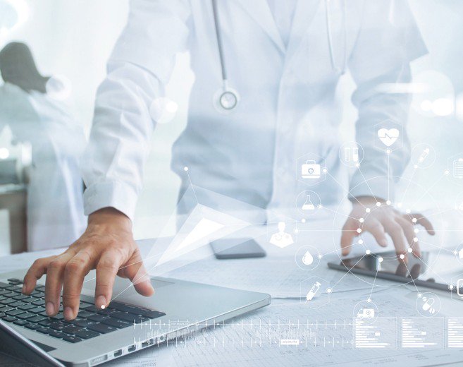 Feature_Cloud's tweet photo. Prof. Jan Baumbach @janbaumbach from @TU_Muenchen leads the Feature @Feature_Cloud research and development team of 9 different European institutions, including big data experts, programmers, and information security specialists. #MedicalDataPlatform #SecureMedicalData #AI #Cloud https://t.co/lXjHcLq3HF