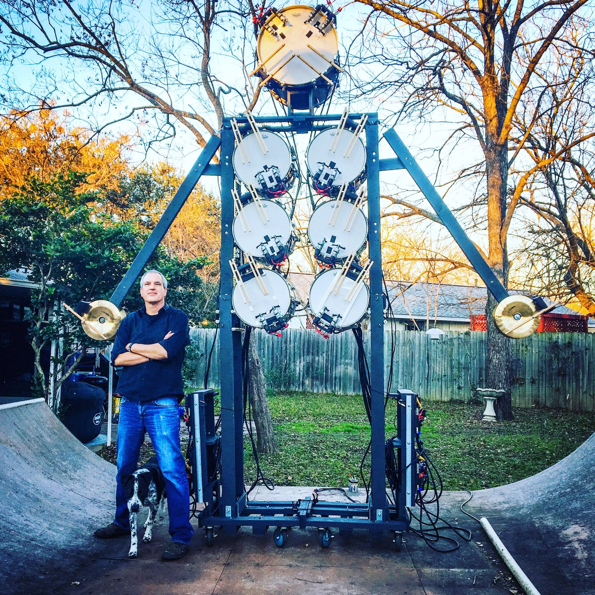 PonytrapMusic's tweet image. Just a boy and his #dog and his #robot
#BobTheDog #DotmanX
.
Day 404 #100Days of #Robots
.
.
.
#Arduino #ATX #ATXMusic #austin #maker #Ponytrap #PonytrapMusic #viola #cello #robot #drum #hardware #software #industrial #classical #strings