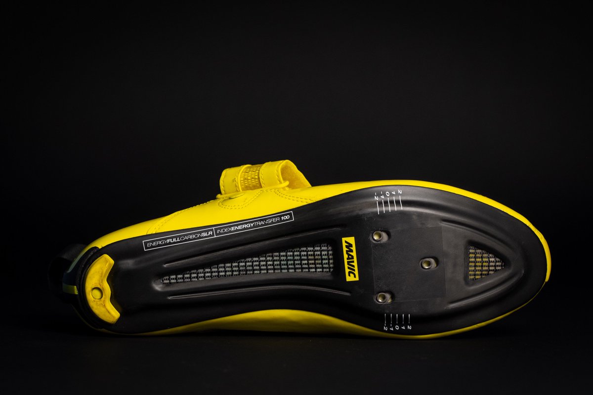 Cycle_Technique's tweet photo. La chaussure du jour! Bon mardi à tous!

Shoe of the day! Happy Tuesday all!

#photooftheday #cycletechnique #bikeshop #bike #velo #training #triathlon #running #swimming #montreal #cycling #cyclinglife #cyclingphotos #bicycle #roadbike #roadcycling #helmets #shoes #apparel https://t.co/Aqb7DvUFdK