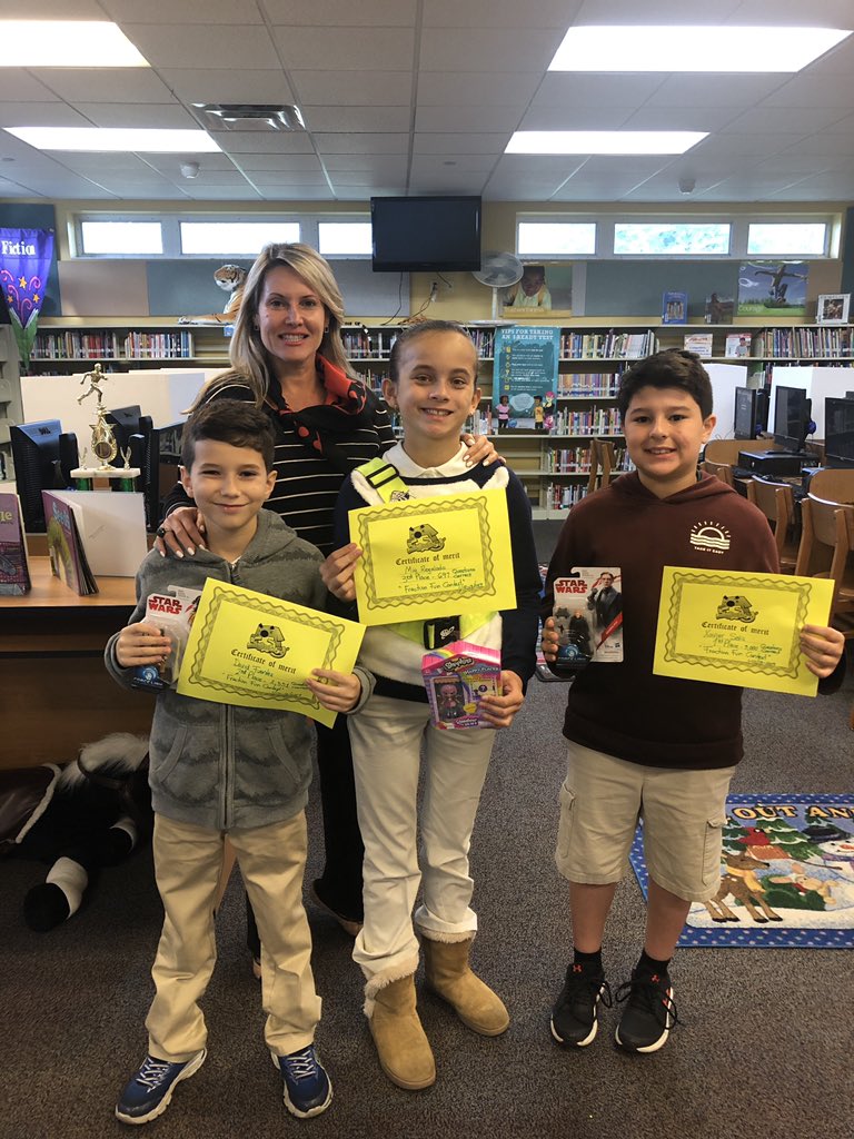 SpringviewElem's tweet image. Congratulations to our latest Sum dog winners 👏👏👏 #fractionfun #+&amp;amp;-fractions #3000questionscorrect
