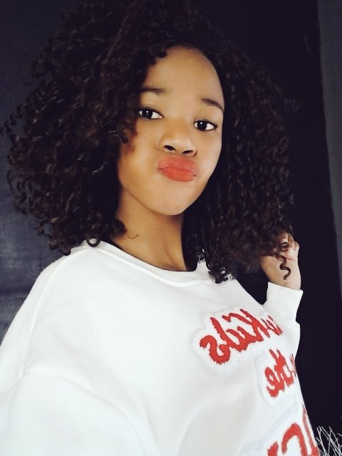 VValentle's tweet photo. I love me too 😍 https://t.co/W9NcHBaNGb
