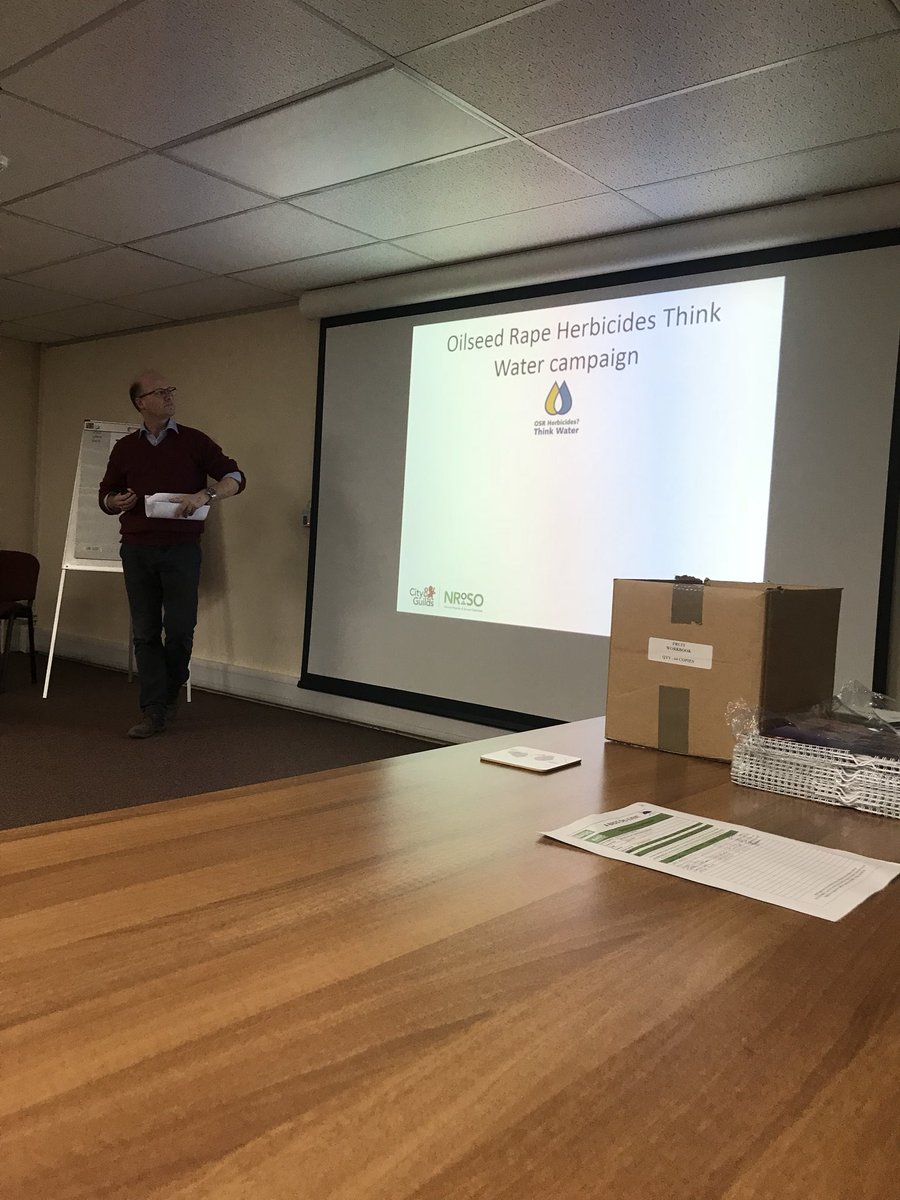 NRoSO training today with <a href="/AgriiConsultant/">Agrii UK Ltd</a> and <a href="/farmernjh78/">neil harper</a>  👍🏼