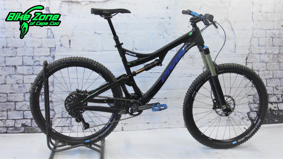 bikezonecapecod's tweet photo. Pivot cycles Mach 6 #pivotcycles #pivotmach6 #mtb #mtblife #mtbaddict #mtbgram #foxshocks #cycling #cyclist https://t.co/xWQBeACN28