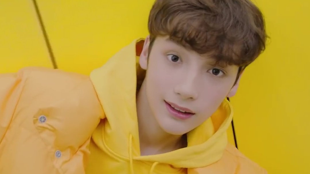 txtandpics's tweet photo. NEW MEMBER REVEALED, KAI! #TXT (#투모로우바이투게더) - #휴닝카이 #HUENINGKAI #TOMORROW_X_TOGETHER https://t.co/zOMnQnYFkW