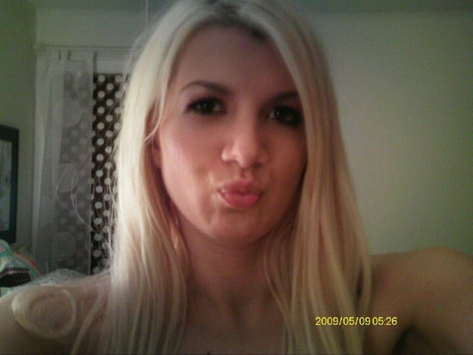 #10yearchallange #2009vs2019challenge damn I don&rsquo;t age 17 left 27 right https://t.co/uEvw4x1KVm<a href="/tag/10yearchallange"class="tags">#10yearchallange</a><a href="/tag/2009vs2019challenge"class="tags">#2009vs2019challenge</a>