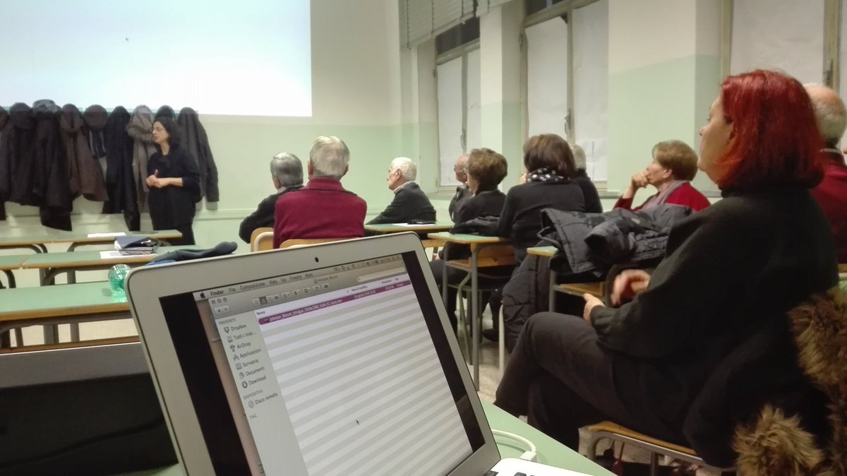 Suoni_Futuro's tweet photo. Passato e futuro in aula. La prof. Rizzi parla all'Universita' delle Tee Eta' #sfr #onyxjazzclub #matera2019 #materabasilicata2019 #soundsofancientfuture #OpenFuture https://t.co/7QgR37zxgf