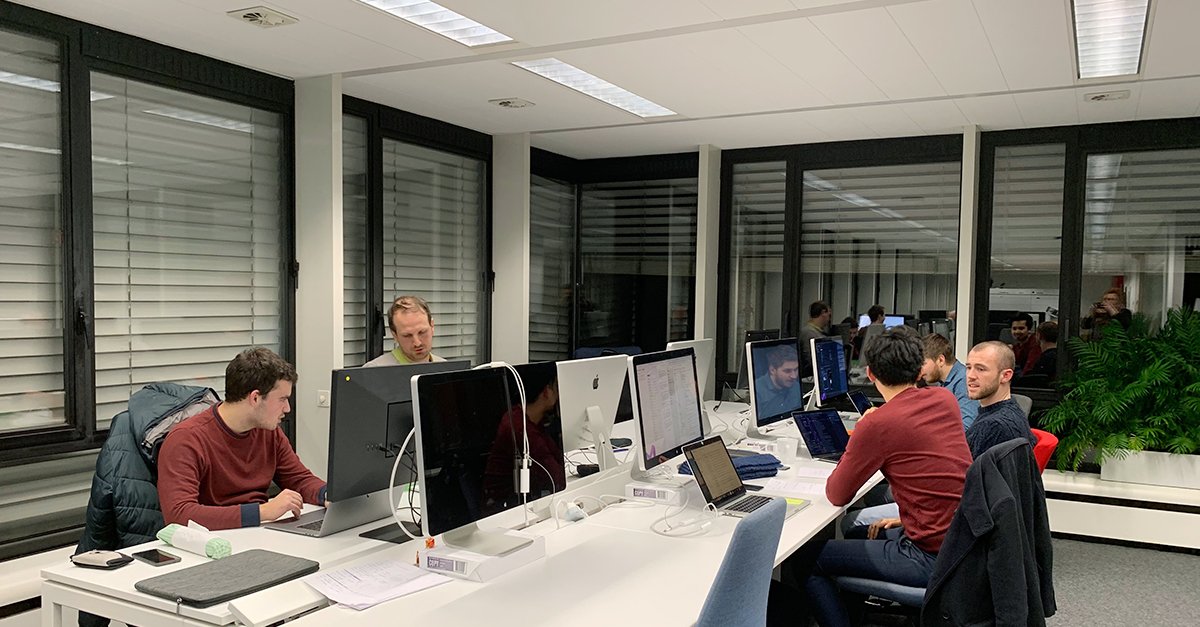 3factr's tweet image. Yesterday evening we enjoyed our second #Innovation Track! Lineup? #GoogleAssistent and #Dialogflow, #animation integration and #Lottiefiles, researching #AR technologies and much more!
#innovation #optimalisation #technology #newtechnologies #appdevelopment #mobile #apps #future