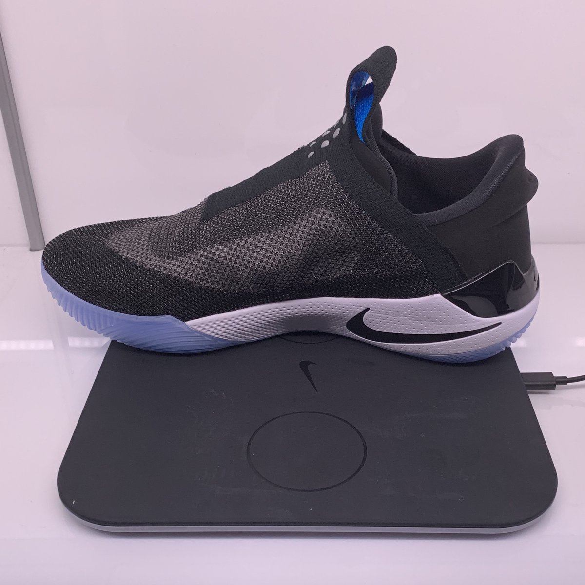 لحن يبني اذهب للمشي nike adapt bb pre 