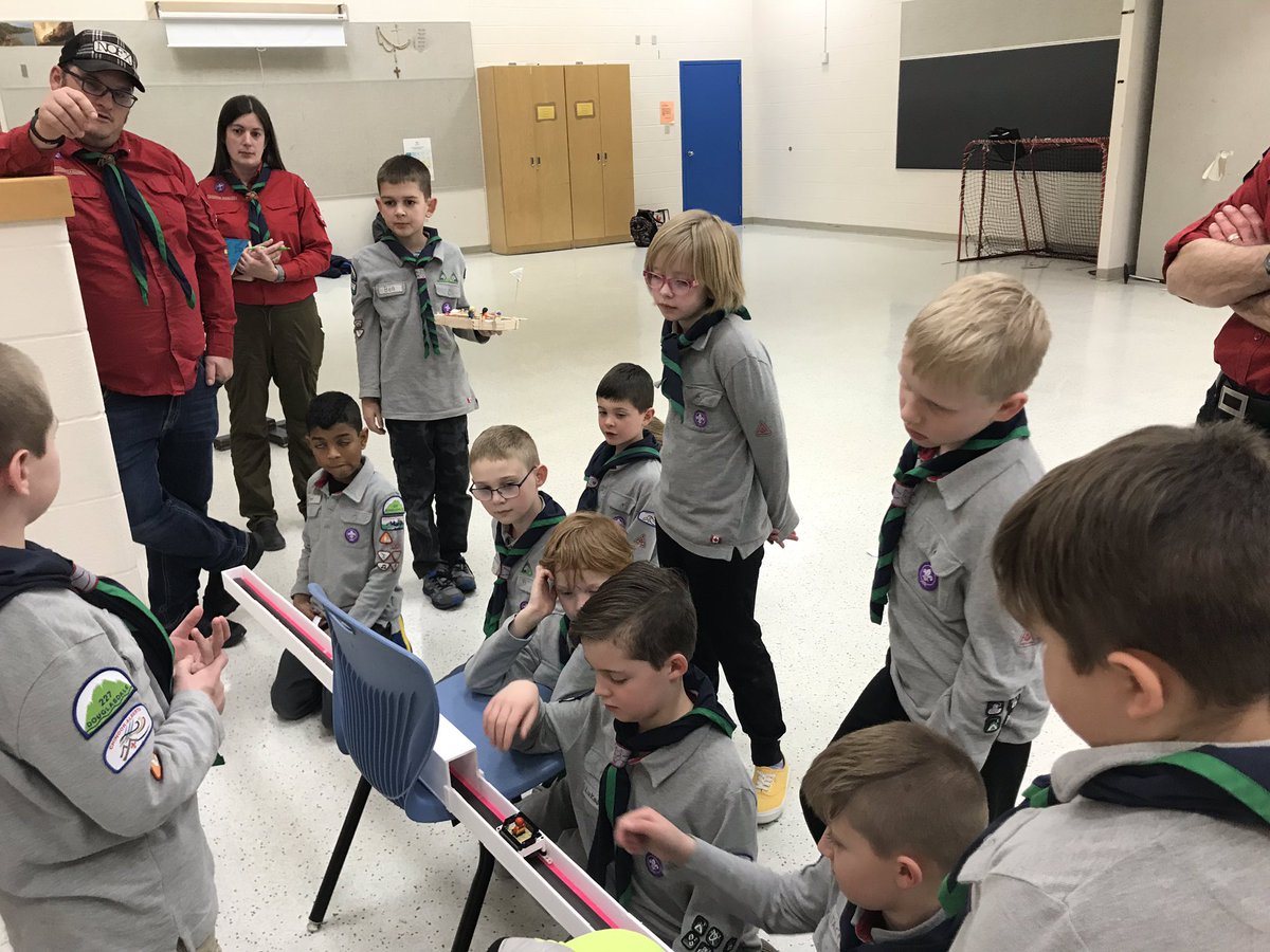LDH74's tweet image. 227 Douglasdale Cubs had some great badge presentations last night with one of our Cubs getting very creative and building a magnetic levitation track using lego and magnets. #scoutsdostuff #scouterlife