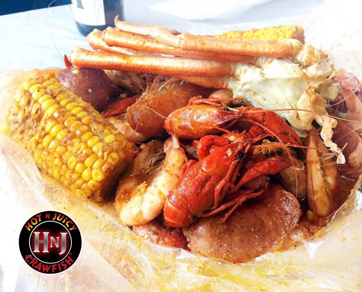 HotNJuicy_ORL's tweet photo. Hard work should be rewarded by Hot N Juicy!
#Combos #SnowCrabLegs #Crawfish #Shrimp #Corn #Potatoes #Sausage #TheDrool https://t.co/N9CfTKIZpi