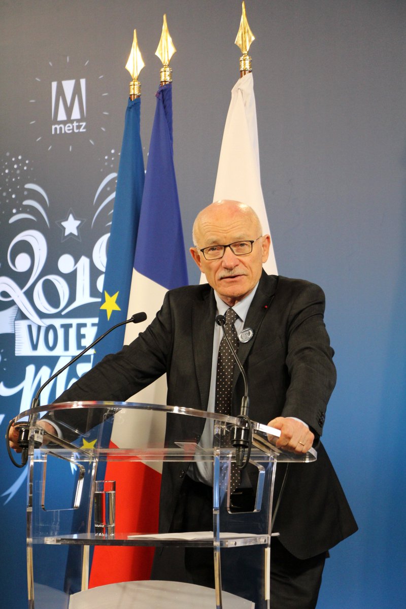 infoFEM2018's tweet photo. Voeux de M. le Maire de #Metz @DominiqueGros57 aux agents de la @MairiedeMetz pour 2019, année de consolidation après le passage de @MetzMetropole au statut de métropole : confiance en l'avenir, estime, fierté d'agir pour l'intérêt général et le service public #FiersDetreMessins https://t.co/69fyloFLvO