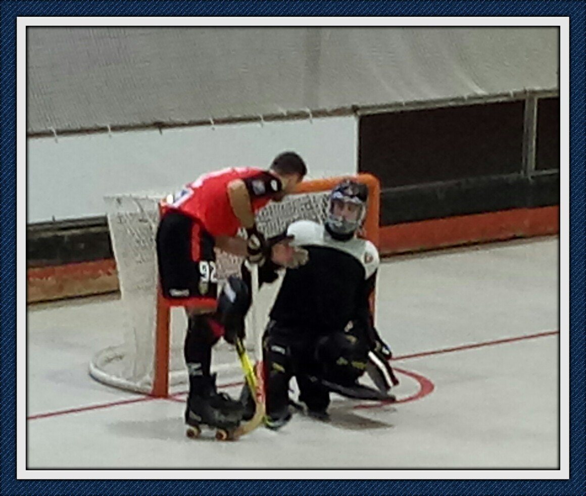 xocdestics's tweet photo. 🏑Avui 18h, no et perdis “Xoc d'estics” de @_radioterra, el programa de l'hoquei patins dels Països Catalans. #OKlligaM, #OKlligaF , #Okplata, #OKNCat, Copa d'Europa Fem, Lliga Aut.Val.
I a la secció “O Rei Palau” us presentarem una @EspartanasCPA 🏑🏑🏑 https://t.co/7UlkIiCflW