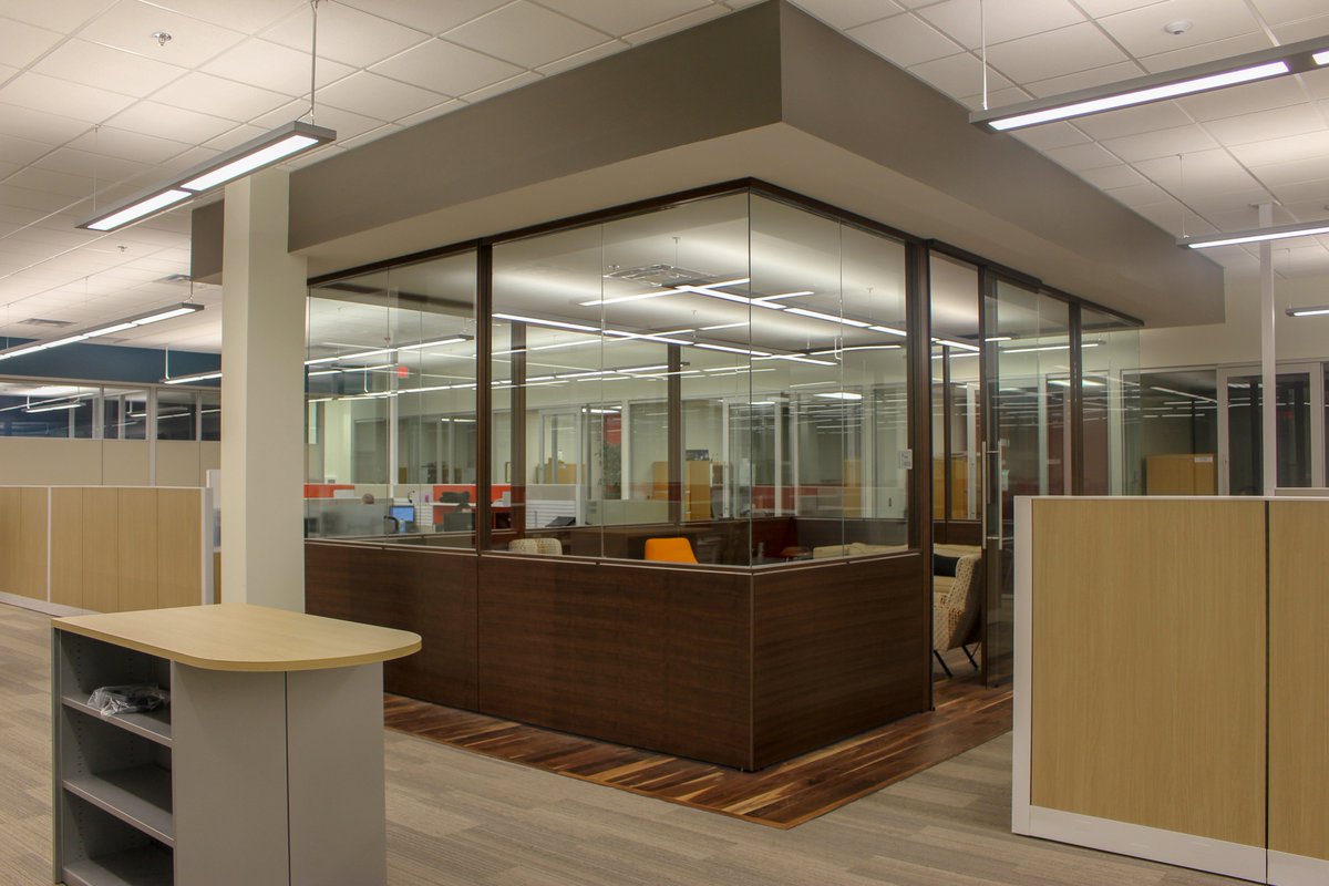 MitchCoxCo's tweet photo. Currently wrapping up #construction over at @thecentrallab and their beautiful new addition. Amazing to see vacant warehouse space transformed into usable, multipurpose office space! #renovation #commercialconstruction #Johnsoncitybusiness https://t.co/Nx5KoYBfUL