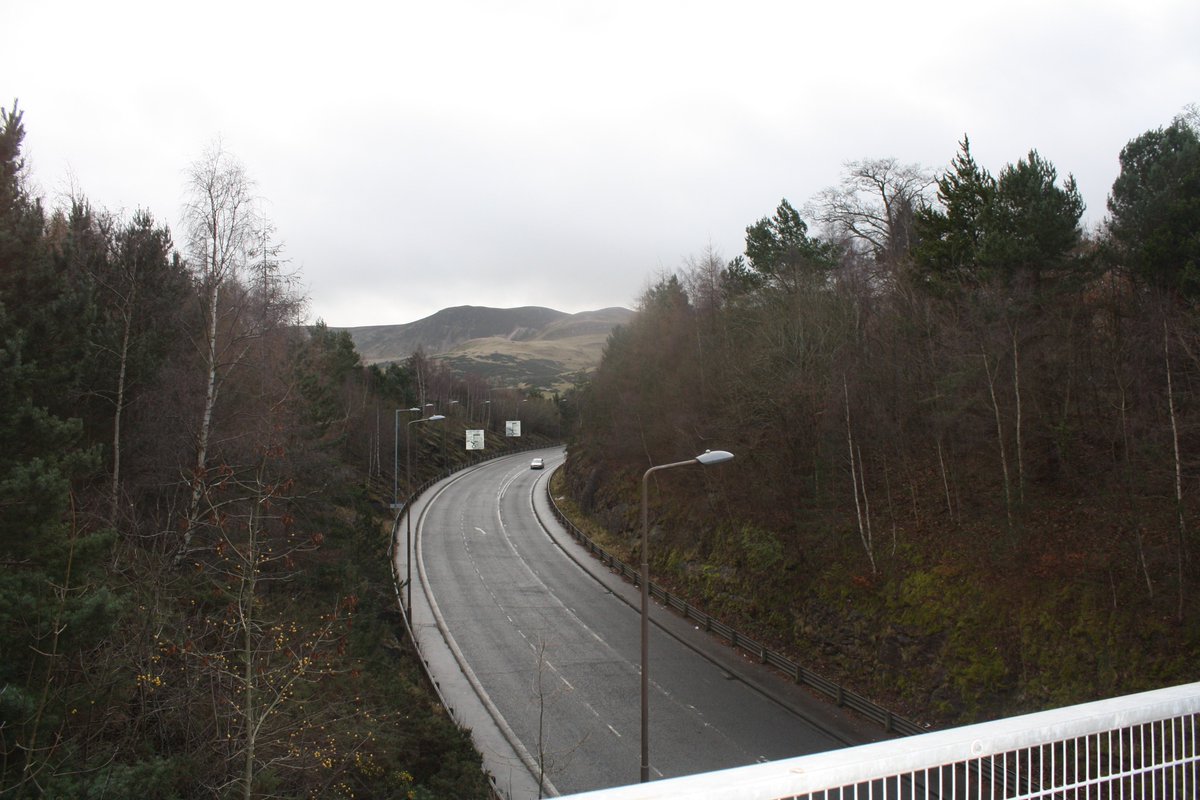McGowanAlistair's tweet image. Out doing some #sitemonitoring of #Dreghorn LGS this morning in #Edinburgh. If you are an organization that needs technical help with #geodiversity recording, get in touch.