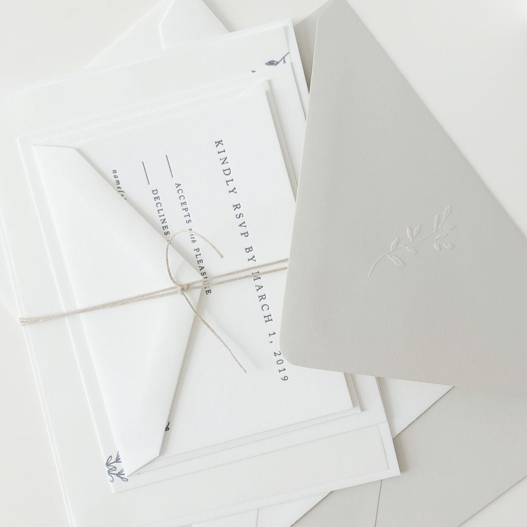 augustandwhite's tweet photo. A beautiful suite that I shipped out last week ...
.
.
.
.
#weddingtrends #weddinginspiration #wedding #weddinginvites  #invitations 
#weddinginvitations #invite #stationery #rusticwedding #simplewedding #simpleweddinginvitation #etsyweddings #weddinginvitationdesigner https://t.co/NXGV463Jmb