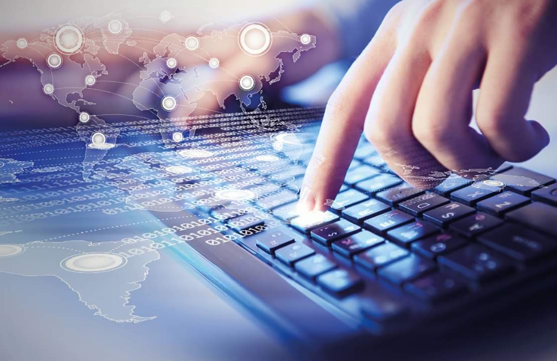 BitPlayCL's tweet photo. Las 10 tendencias tecnológicas para este 2019
#InteligenciaArtificial
#MachineLearning
#Simuladores
#EmpoweredEdge
#RealidadVirtual
#RealidadAumentada
#blockchain
#EspaciosInteligentes
↪️
https://t.co/HEGuPcbB1O https://t.co/z7M8xzVfPy