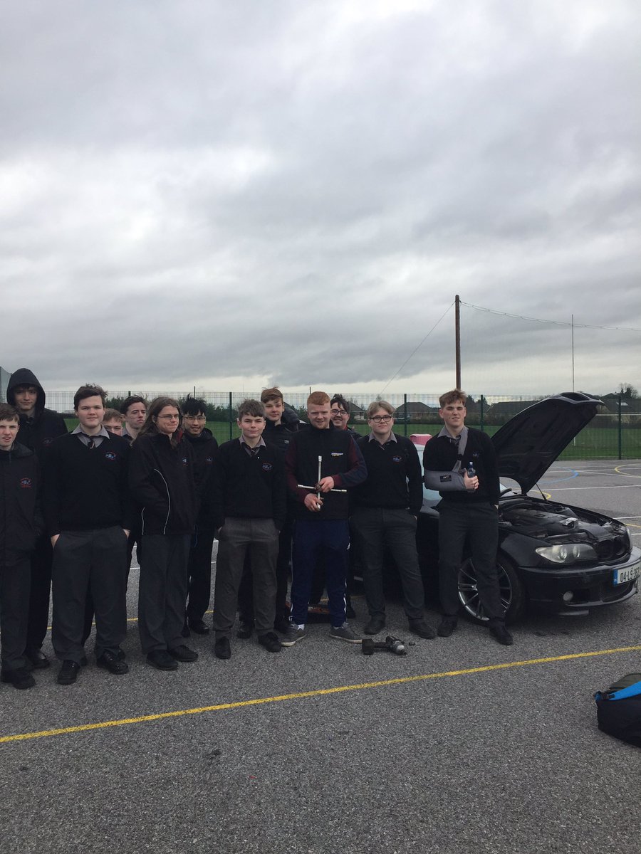 St_Marys_cbs's tweet photo. What a pleasure it was to welcome back James Brady from Brady’s garage in Portlaoise today!James is a past pupil of the school..great to see him back today&working the TY’s! #earnandlearn #practicalskills #TY19 https://t.co/KDb3eQ2D0j