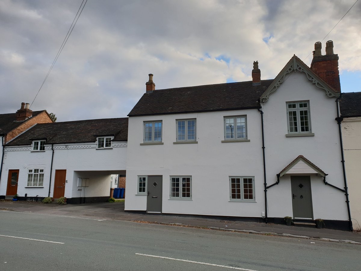 eywindows's tweet image. Recently finished project in Lichfield. Residence 9 replacement windows in Painswick with Georgian bar. #timberalternative #conservationarea #luxurywindows #lichfield #suttoncoldfield