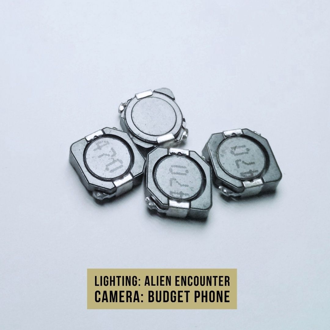 naura_tech's tweet photo. Lights! Camera! Action! It's all about the Lighting! 

Shot with a low budget camera phone. Artificial lighting was provided by an Alien Encounter lamp. 

#photos #picture #photography #pic #fotografia #instaphoto #camera #color #led #studio #technology https://t.co/vnVm4S9atH