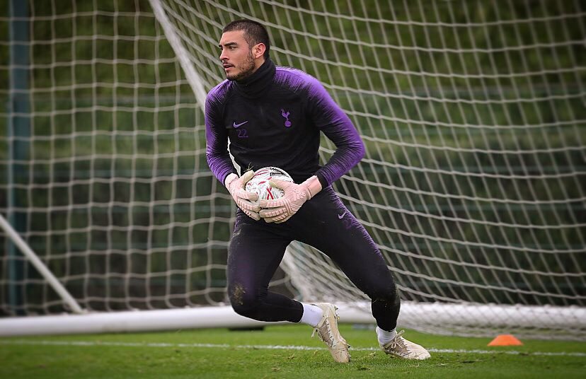 GazzanigaPaulo's tweet photo. 🔜 #FACup 👊 #COYS https://t.co/NLZk1Sg8mL