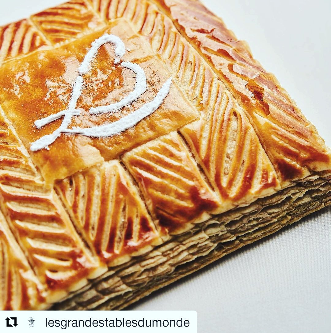 BernardLoiseau's tweet photo. Votre "carré des rois 100% bio", clin d'œil à notre nouveau #restaurantbio #LoiseaudesSens , vous l'avez?! Encore quelques jours avant l' #Epiphanie #galettedesrois https://t.co/fdKCc8VcZV